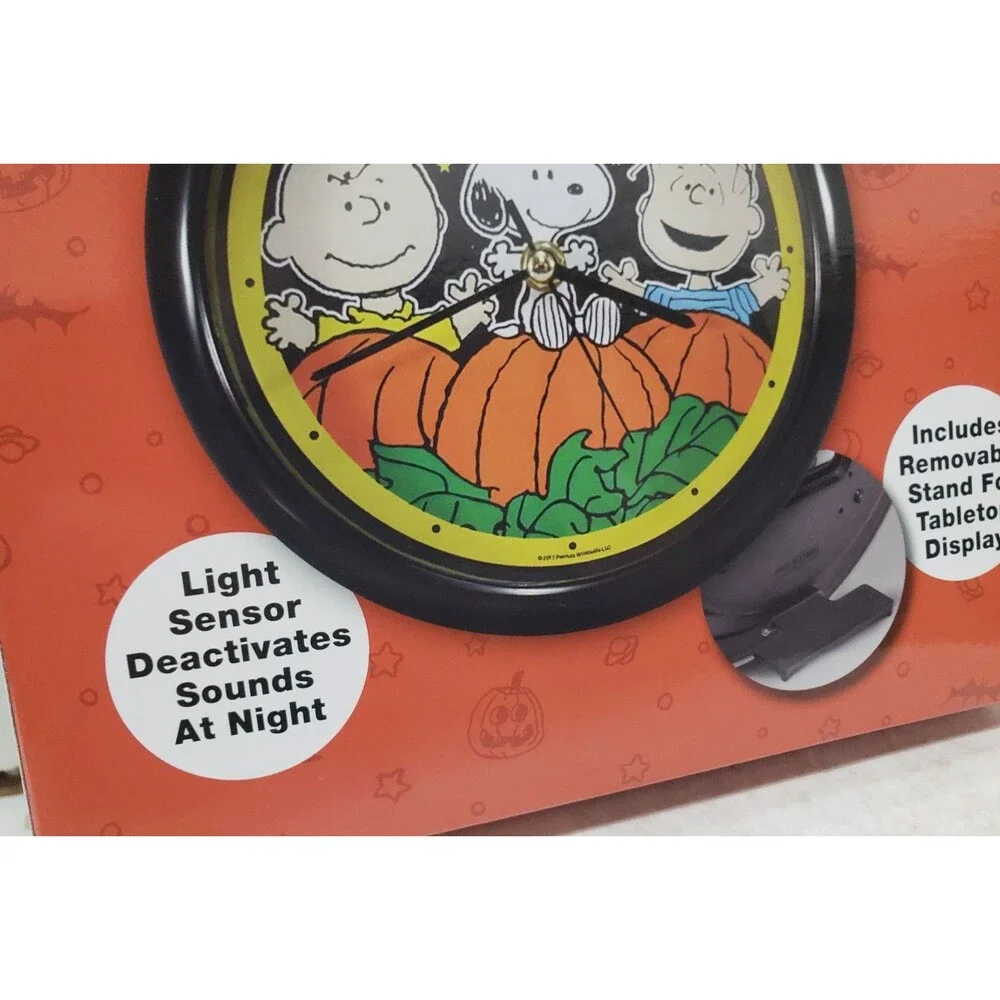 Round Plastic Spooky Sound Wall Clock (8